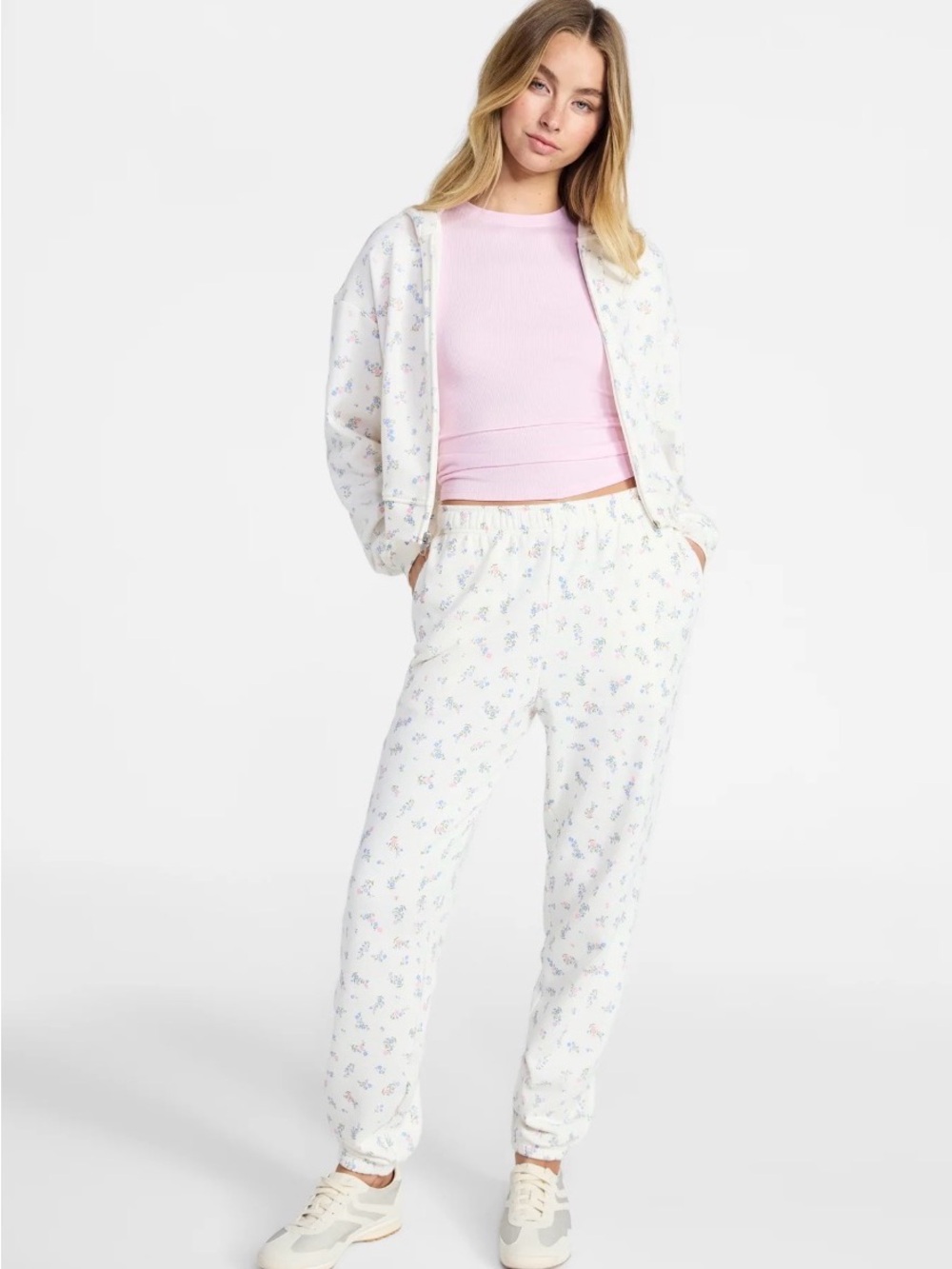 White floral matching set